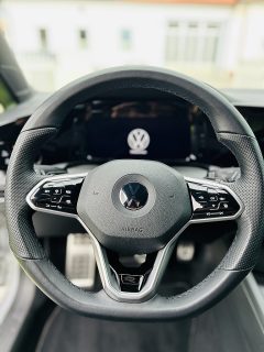 VW Golf 2,0 TDI R-Line DSG / Top Ausstattung / Garantie / Finanzierung