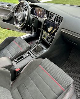 VW Golf GTI 2,0 TSI