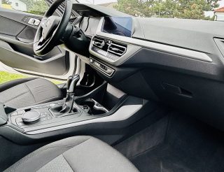 BMW 118i - Topzustand, Navi, 2 Zonen Klima, Lordrsenstütze, Innen-Außenspiegelpaket