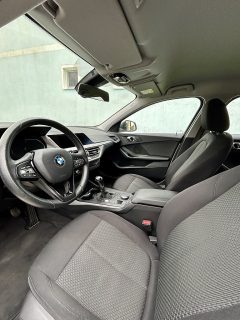 BMW 118i - Topzustand, Navi, 2 Zonen Klima, Lordrsenstütze, Innen-Außenspiegelpaket