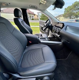 Mercedes-Benz GLA 200d Neupreis 57.000 € 4matic Entry Österreich-Edition Aut. - Topzustand - AHK - Winter Paket LED Scheinwerfer