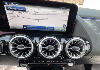 Mercedes-Benz GLA 200d Neupreis 57.000 € 4matic Entry Österreich-Edition Aut. - Topzustand - AHK - Winter Paket LED Scheinwerfer