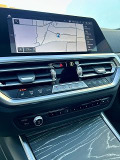 BMW 330e PHEV xDrive Touring Aut. - M-Sport - Laser - Hud - Pano - ACC - Harman Sound, AHK, Leder uvm